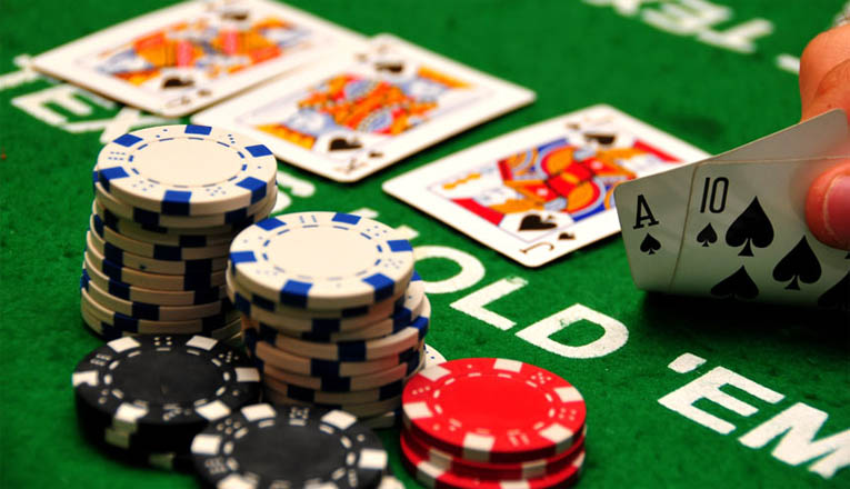 Bermain Poker Online Secara Profesional